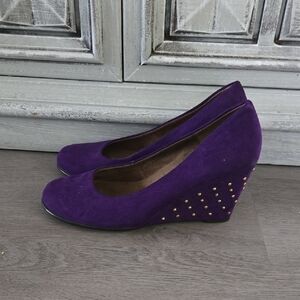 Aerosoles Elegant Purple Wity Gold Stud Detail Wedge Heels